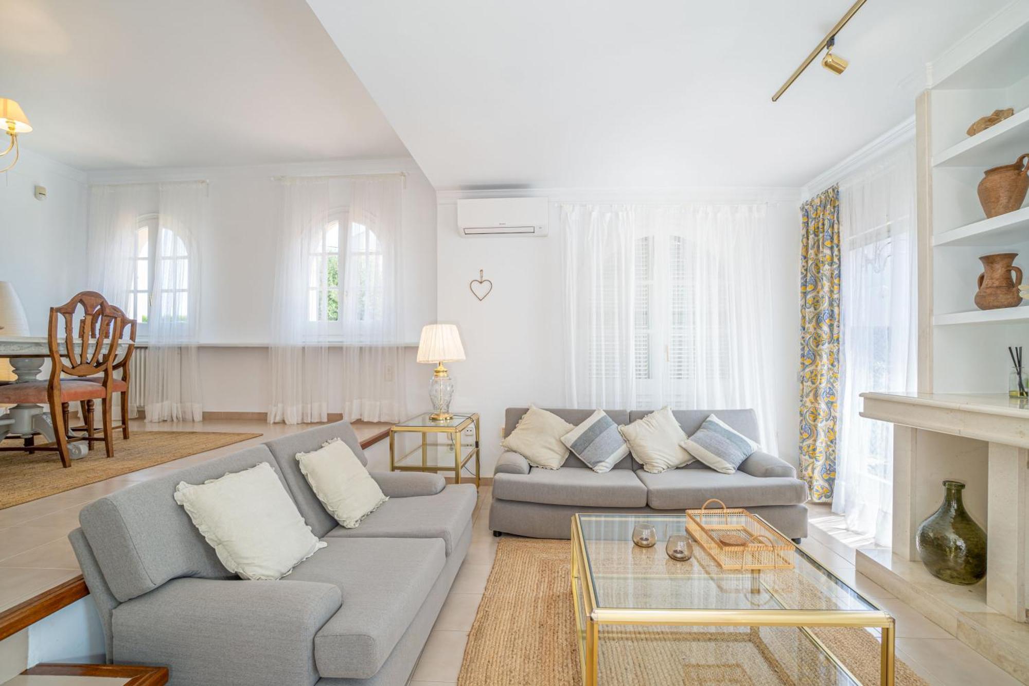 ロザス Harmony Houseヴィラ エクステリア 写真